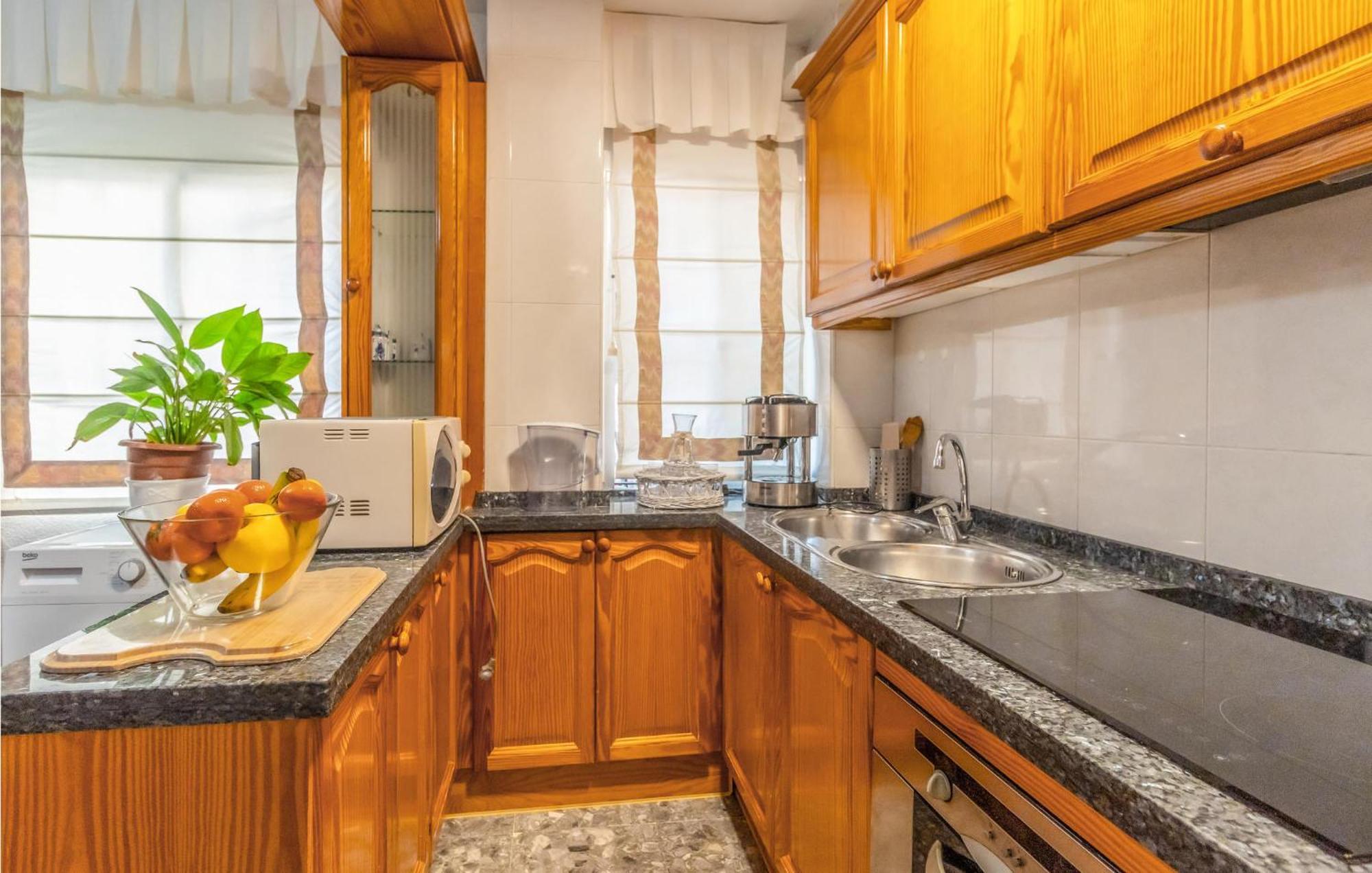 Stunning Home In Mlaga With 2 Bedrooms And Wifi Málaga Eksteriør bilde
