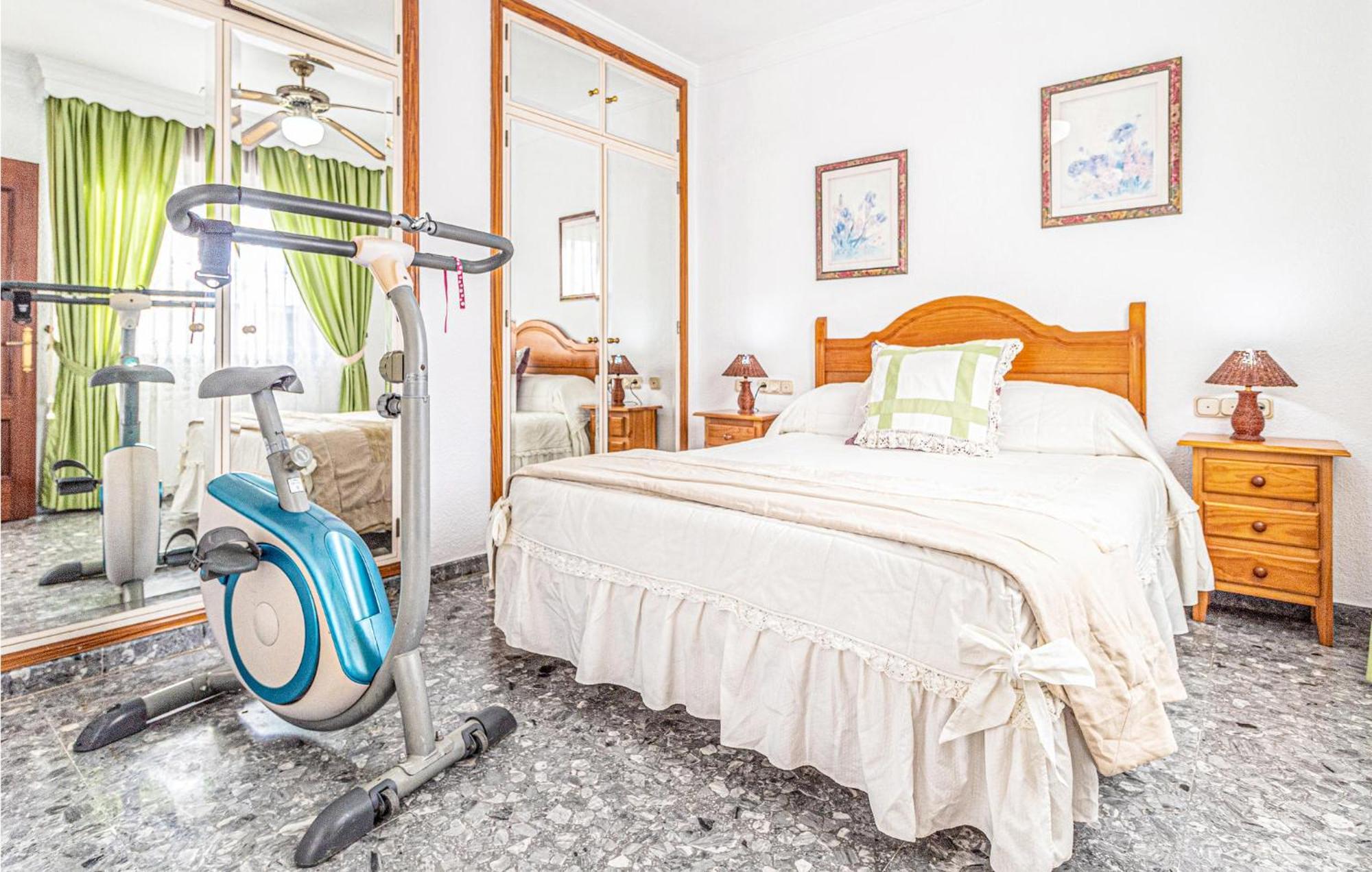 Stunning Home In Mlaga With 2 Bedrooms And Wifi Málaga Eksteriør bilde