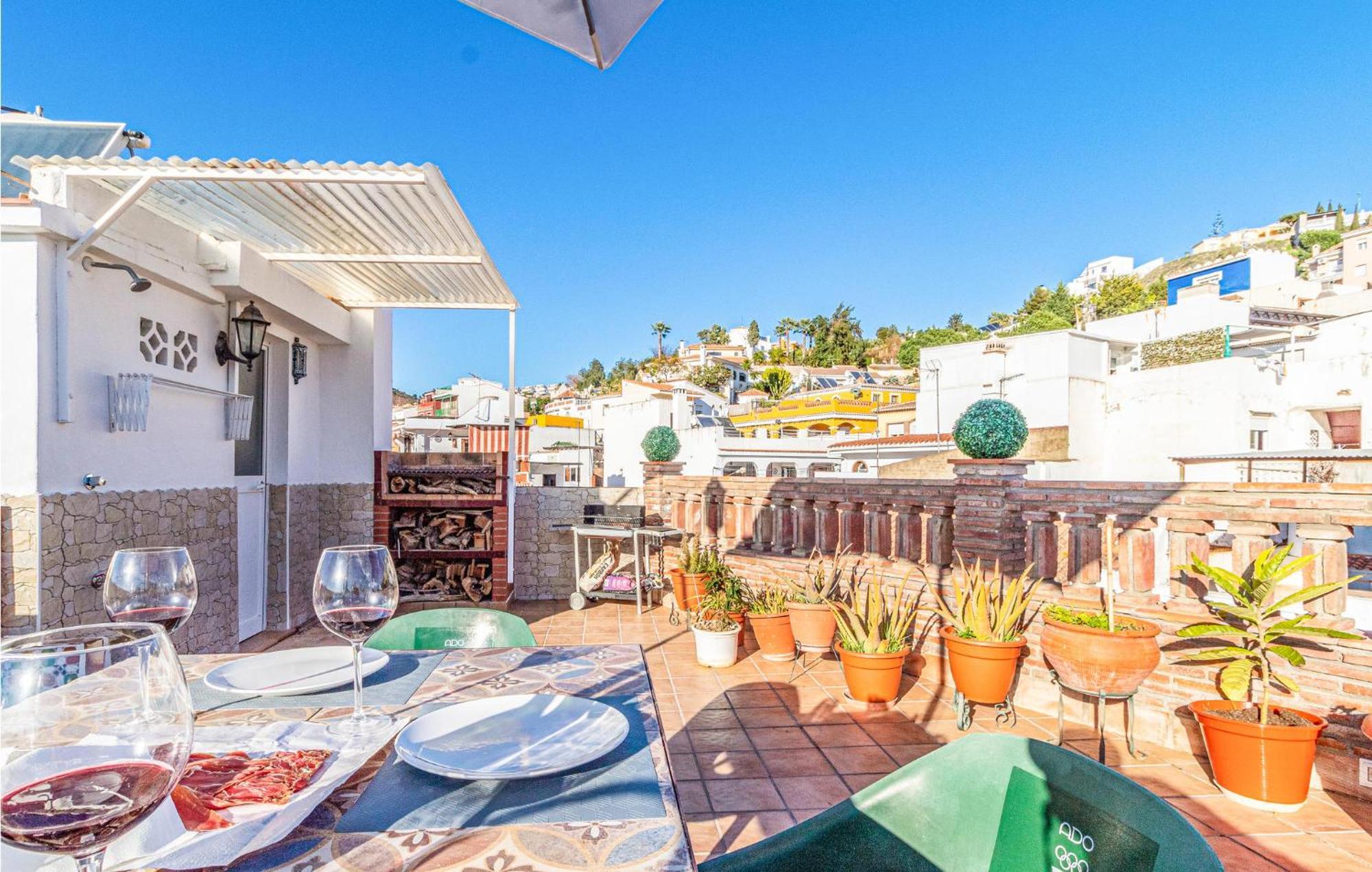 Stunning Home In Mlaga With 2 Bedrooms And Wifi Málaga Eksteriør bilde